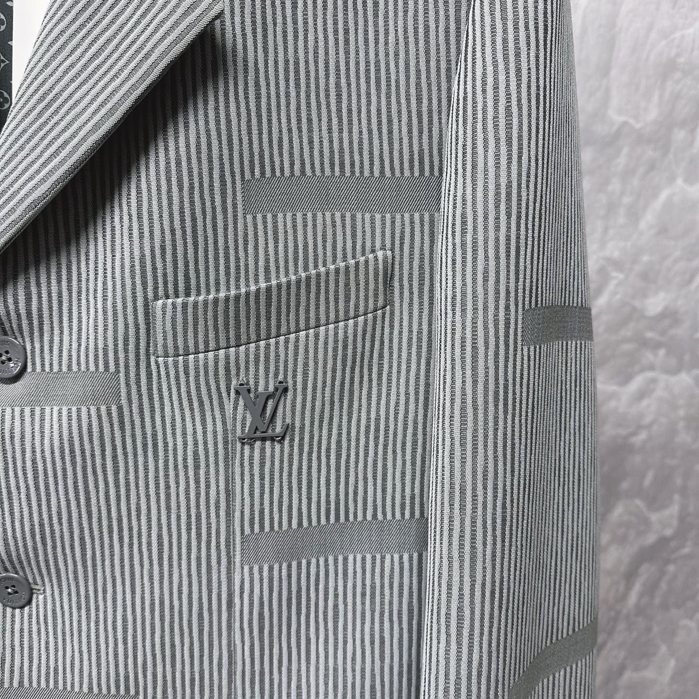 Louis Vuitton SS25 Stripe Logo Wool Blazer — detail