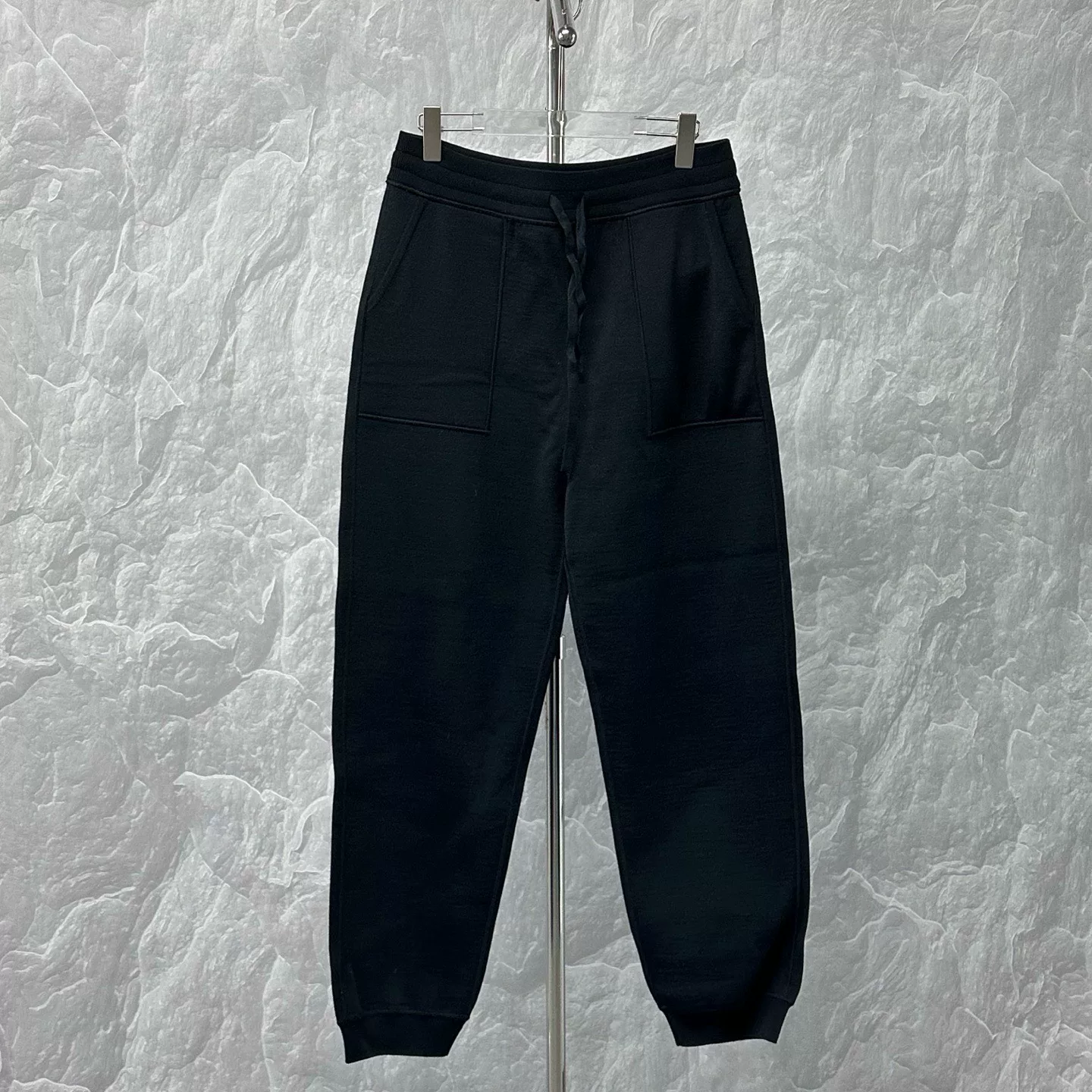 Louis Vuitton Monogram Knit Sweatpants L — detail