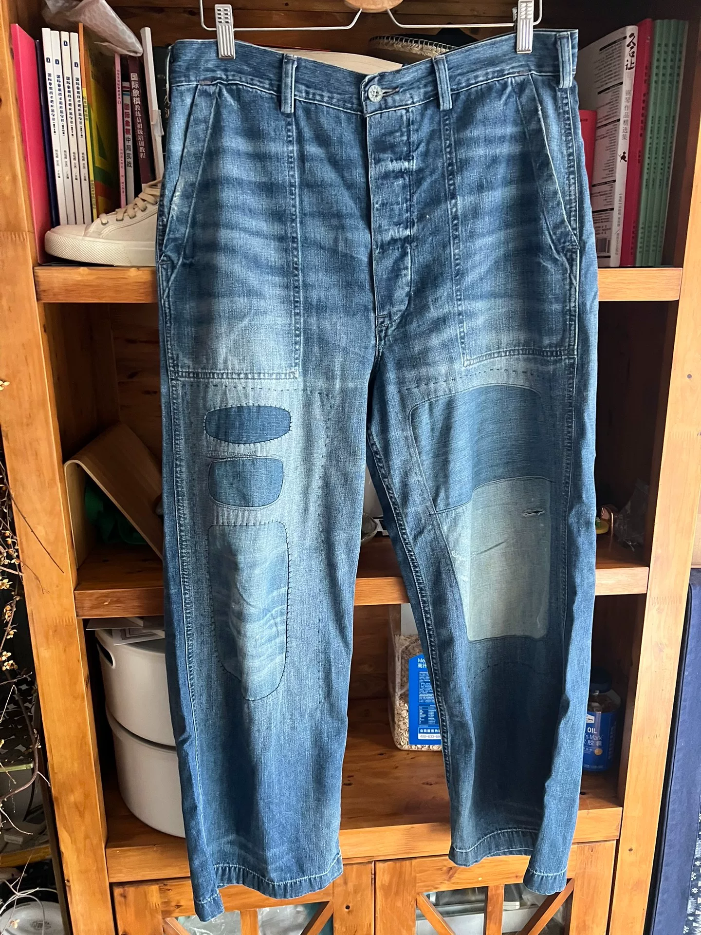 Ralph Lauren Vintage Distressed Baggy Jeans — detail