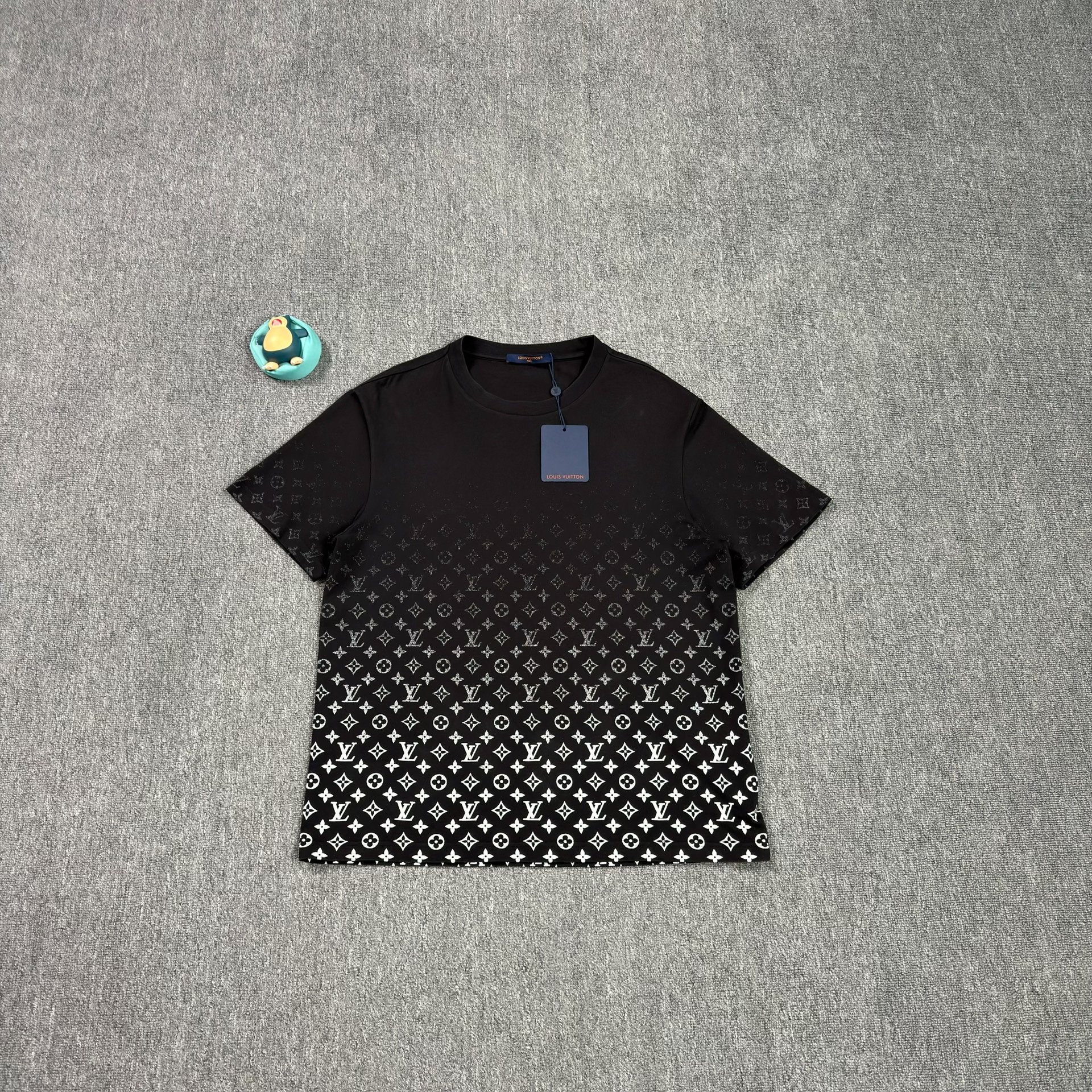 Louis Vuitton Gradient Monogram Black T-Shirt