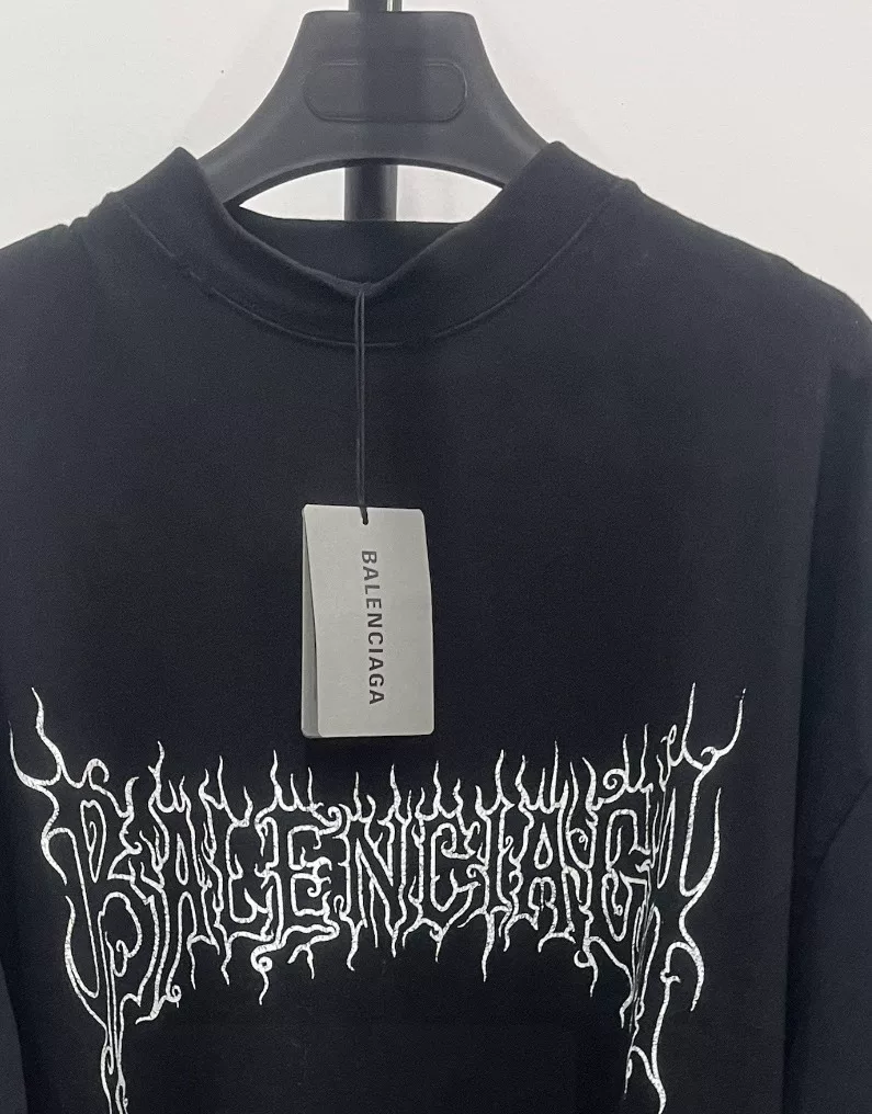 Balenciaga Dragon Lightning Logo Oversized Shirt — detail