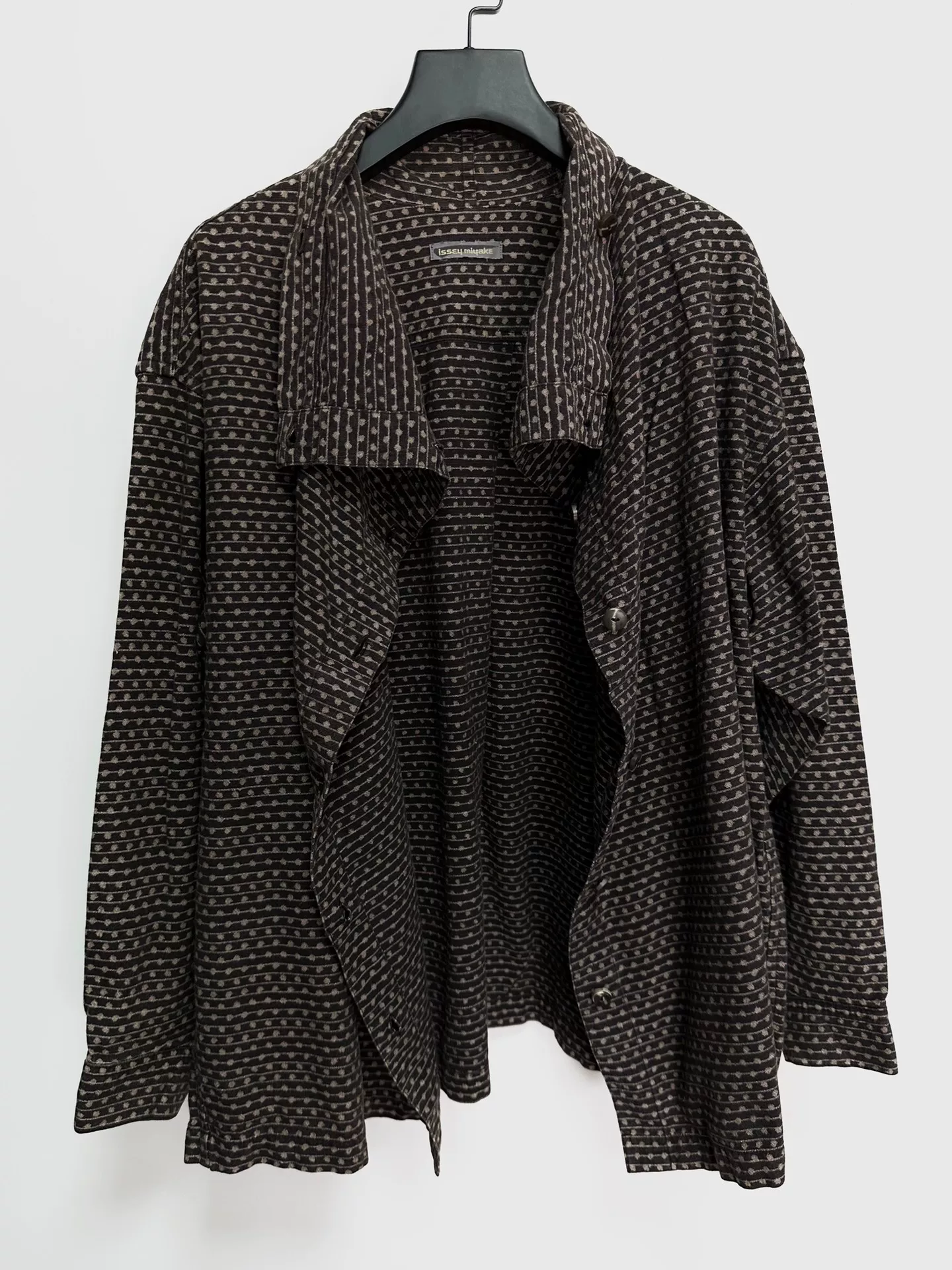 Issey Miyake 80s Collar Silk Shirt — detail