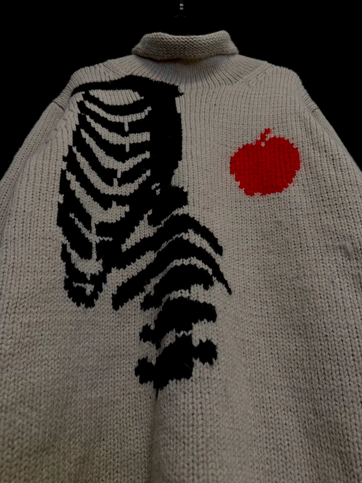 Yohji Yamamoto 11AW Archive Runway Sweater — detail