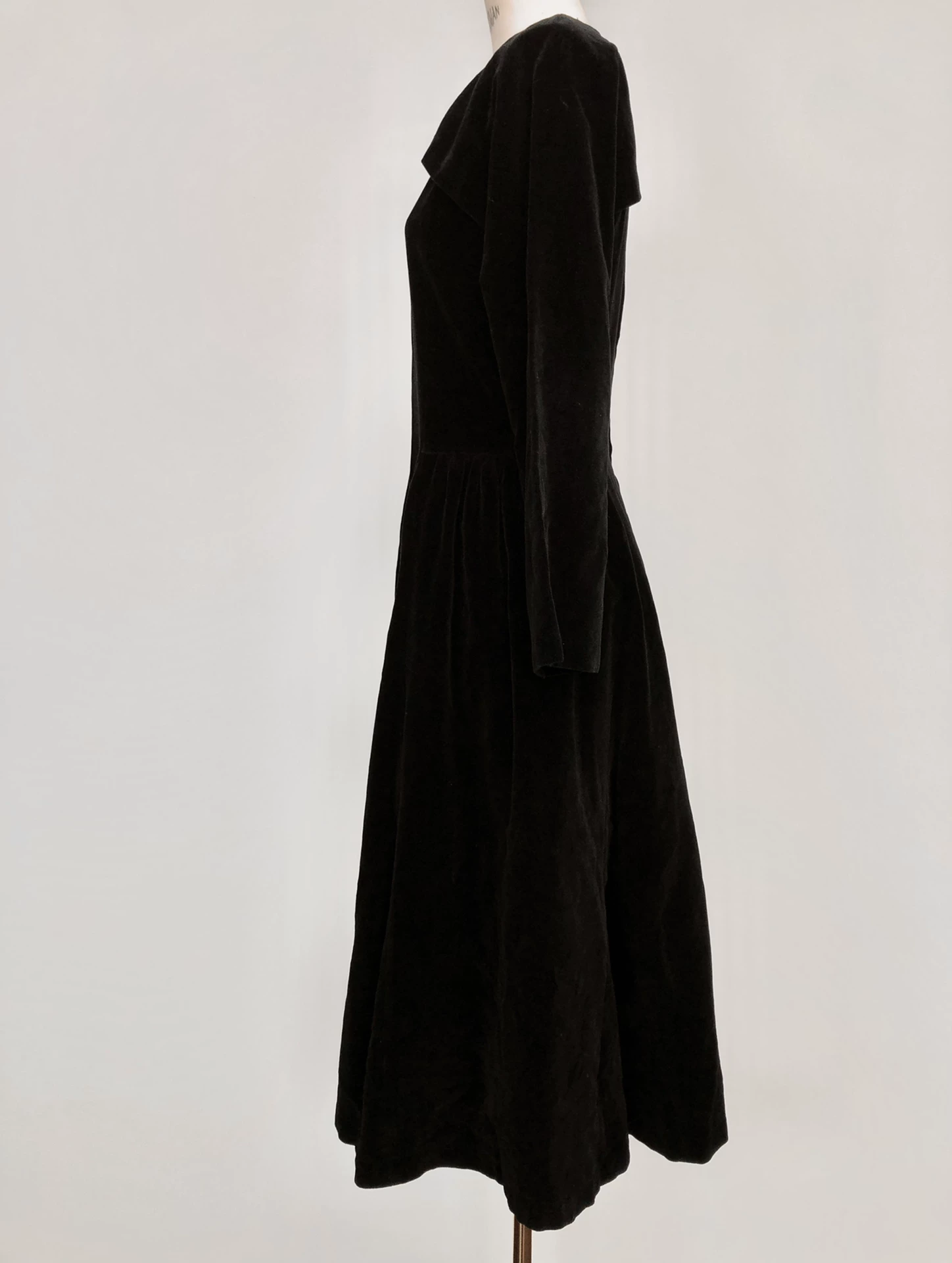 Comme des Garçons 1988 AW Octagram Velvet Dress — label