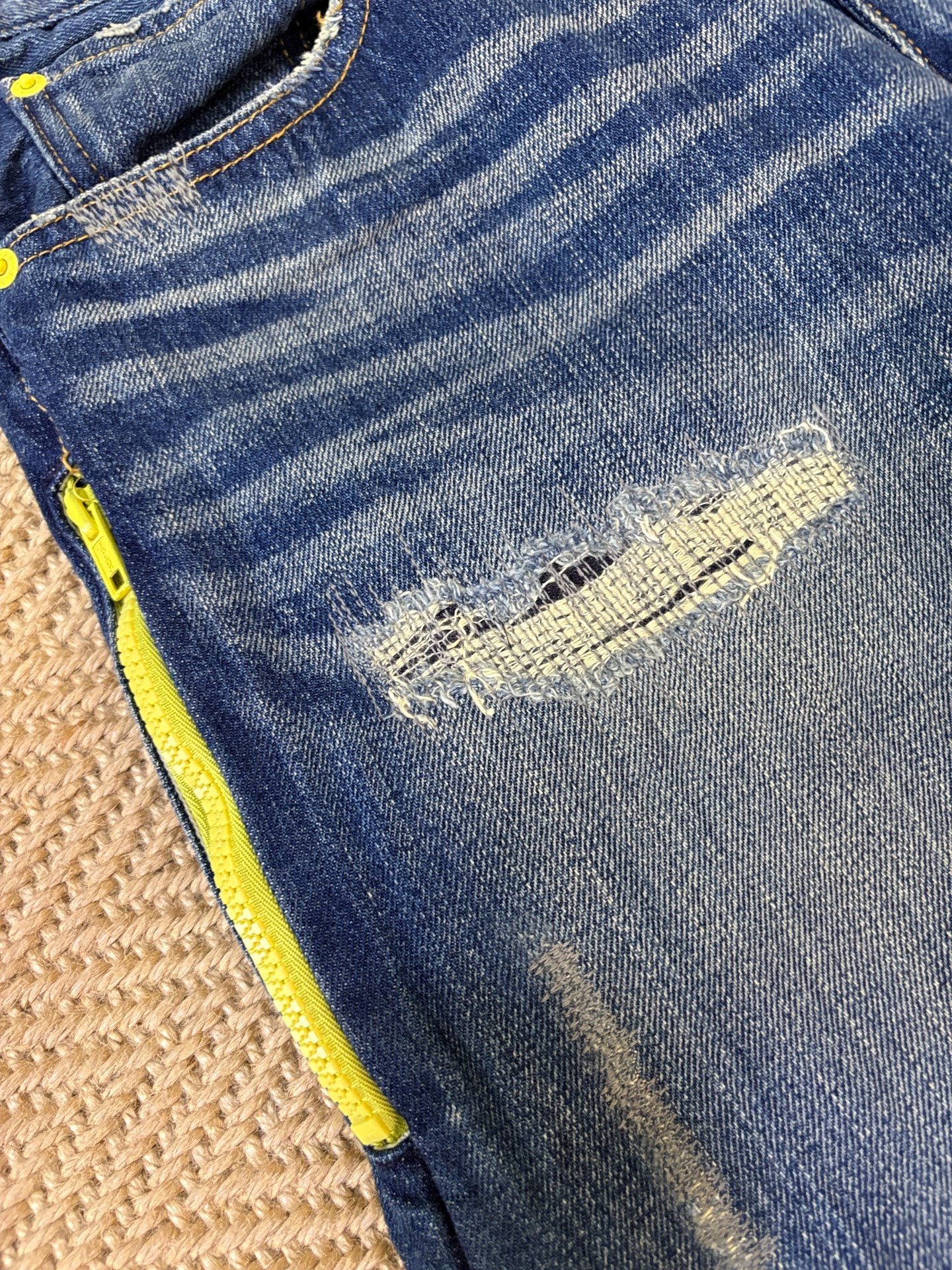 Levi's Fenom Crush C10 505 Jeans — label