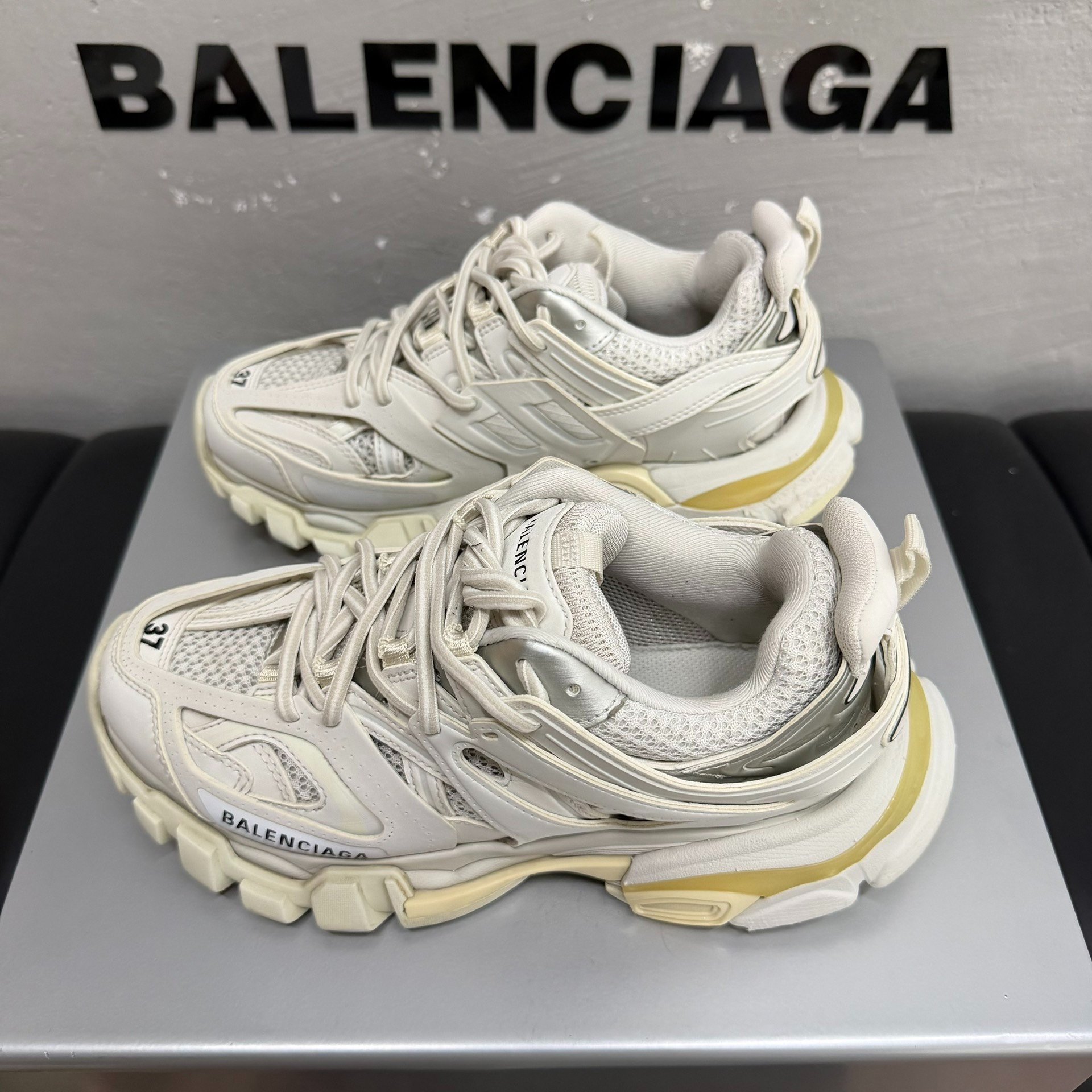 Balenciaga Track White Dad Shoes 37 — back