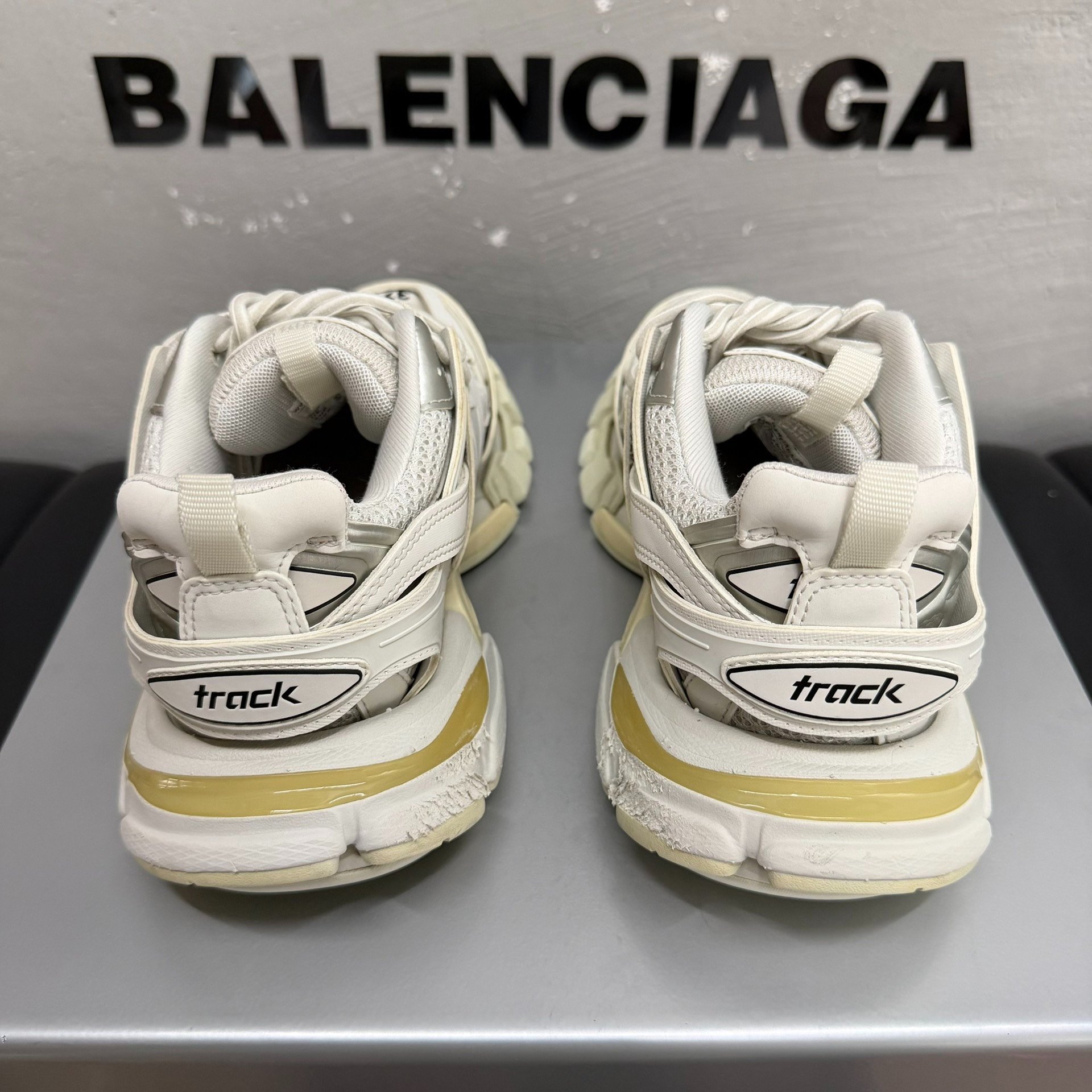 Balenciaga Track White Dad Shoes 37 — label
