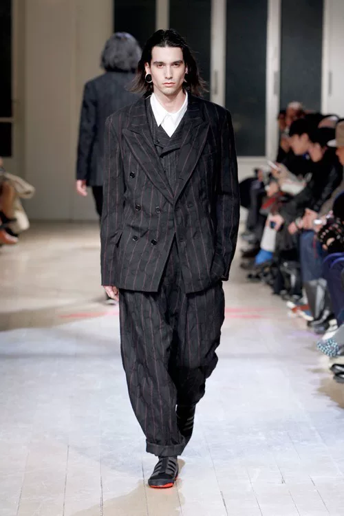 Yohji Yamamoto 11AW Black Red Stripe Vest — detail