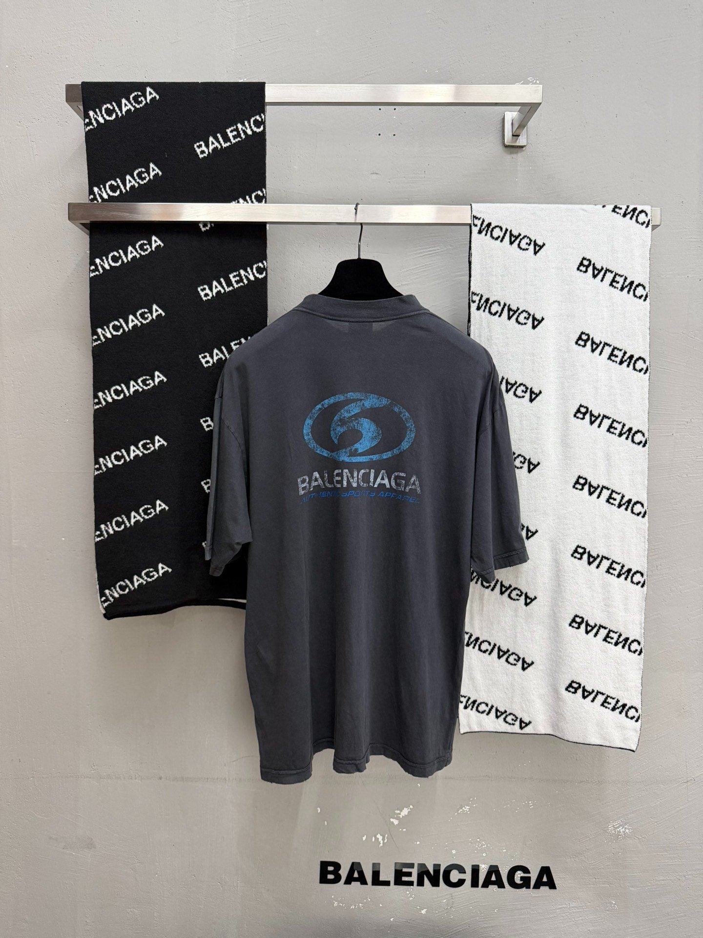 Balenciaga Blue Logo Gray Short-Sleeve T-Shirt — detail