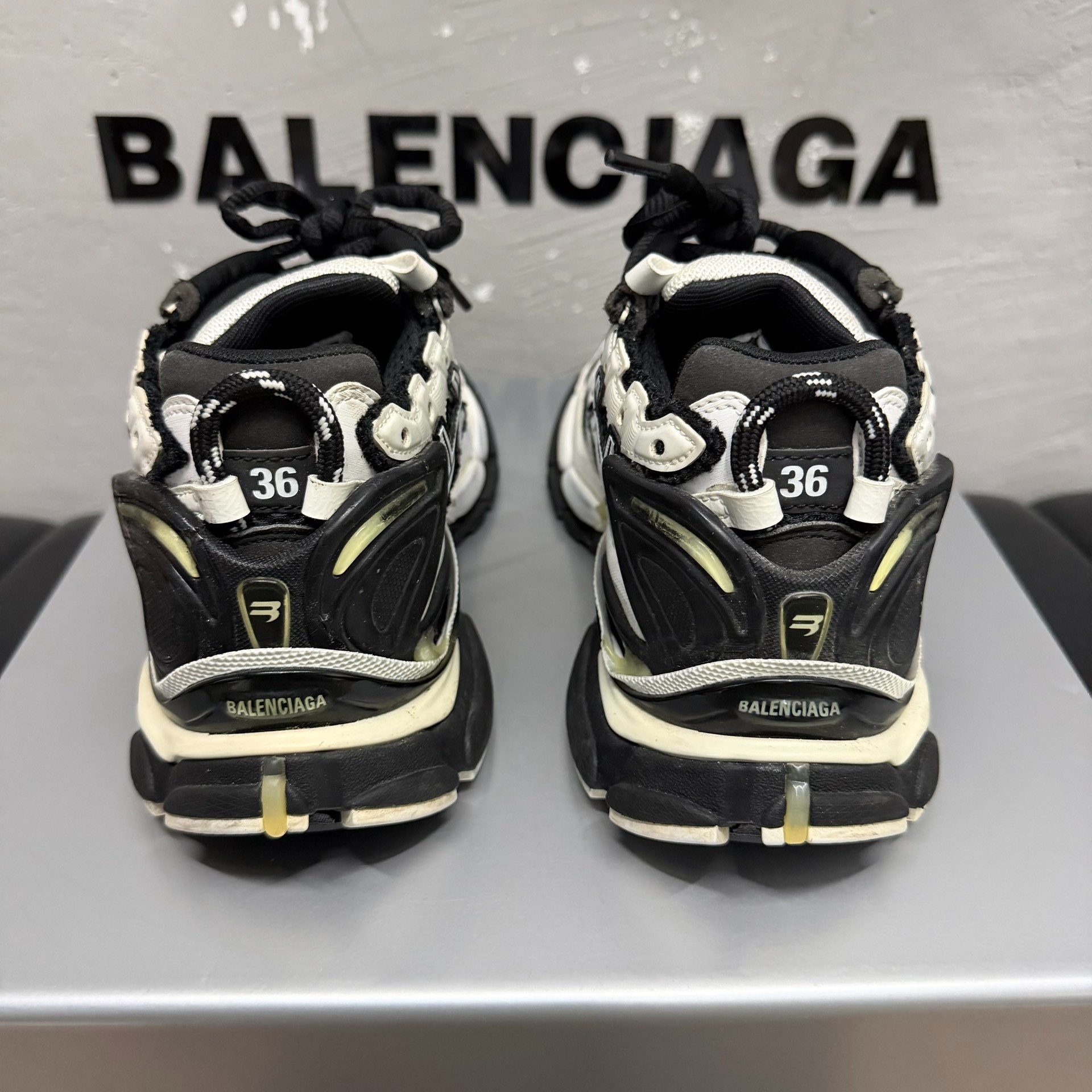 Balenciaga Runner Dad Shoes — label
