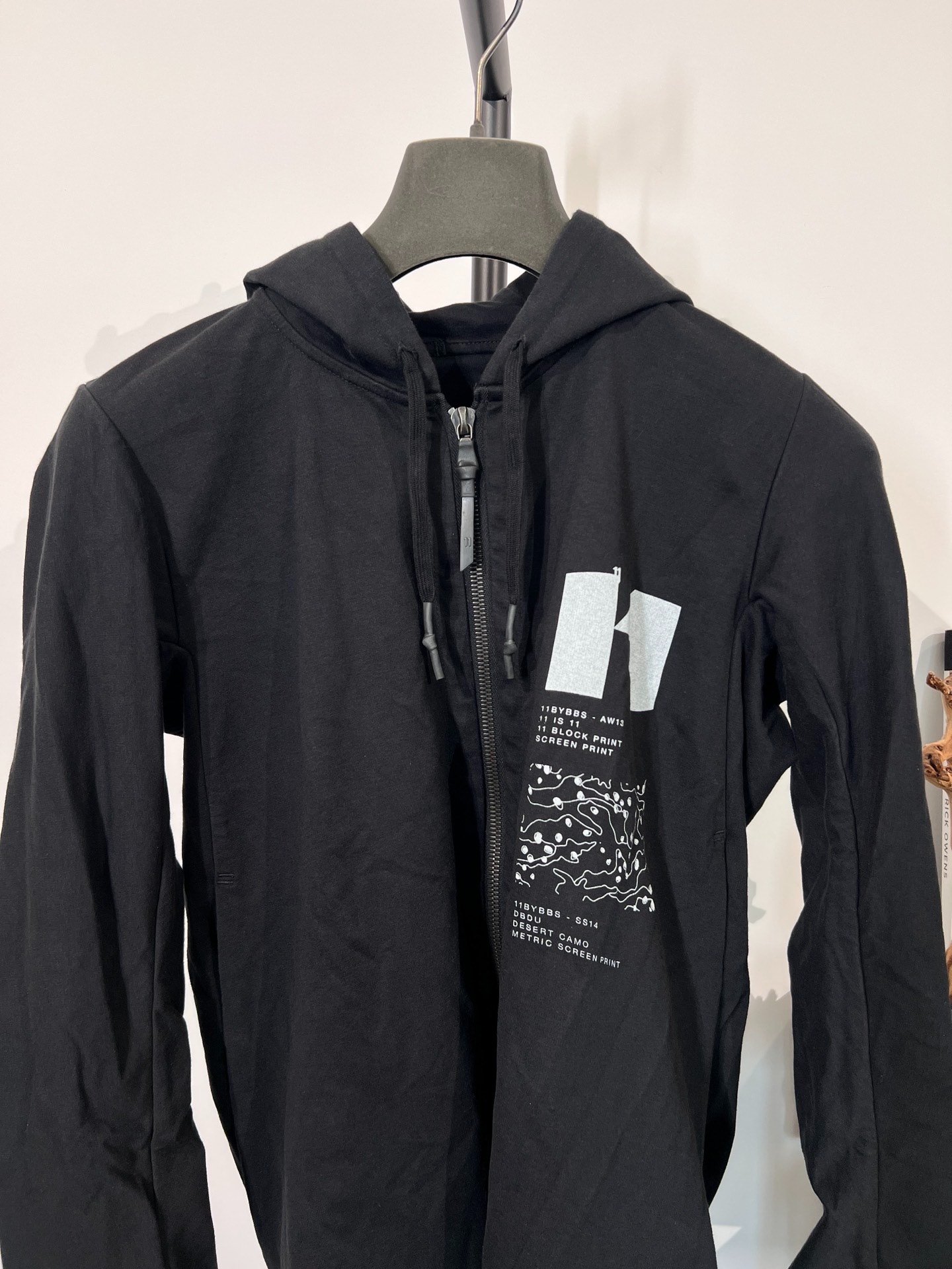 Boris Bidjan Saberi 11by BBS Z2F Hooded Jacket — detail