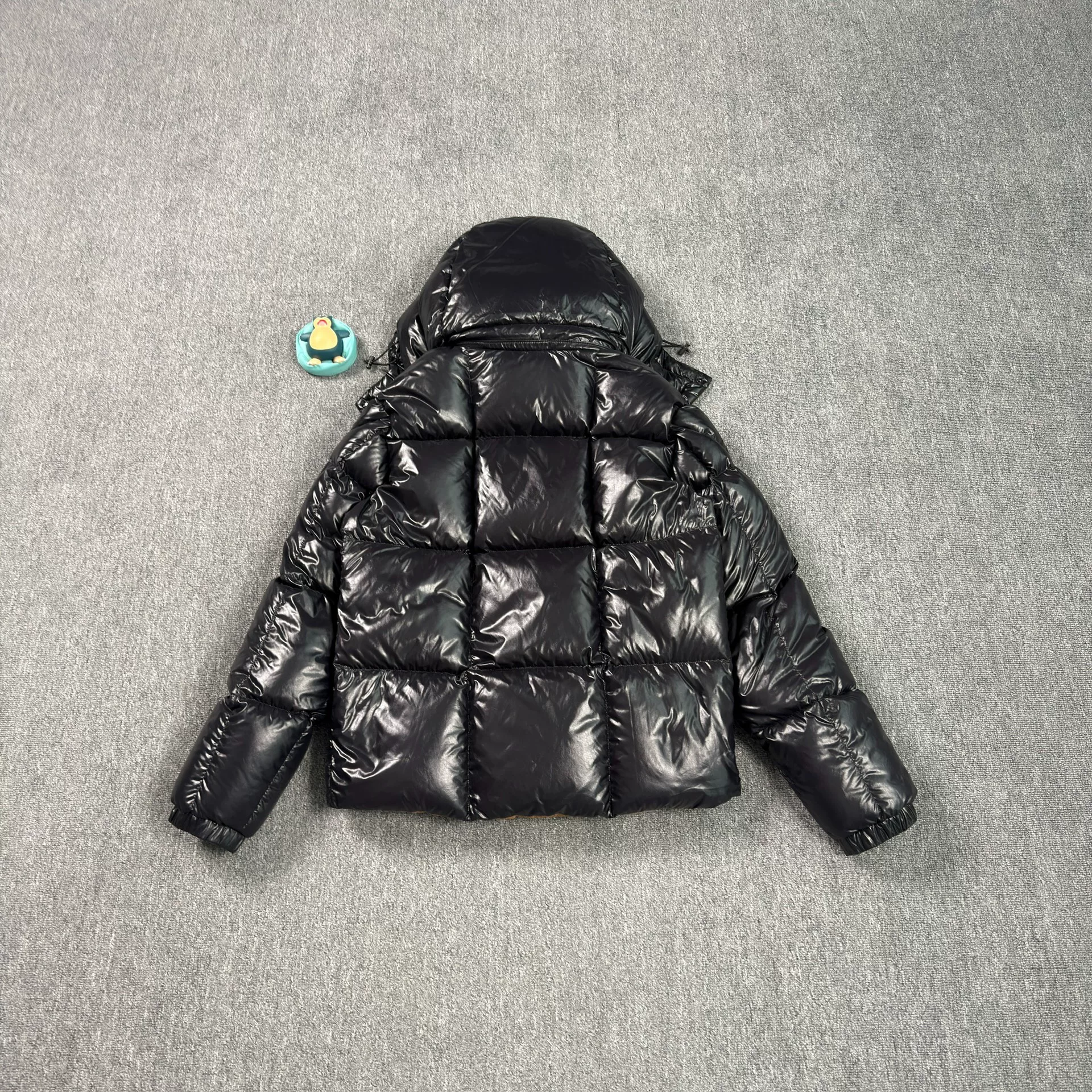 Moncler Parana Short Black Down Jacket — front