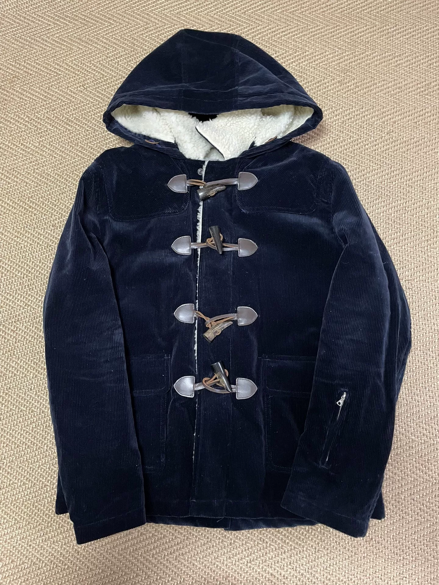 SOPHNET. Corduroy Horn Button Lamb Coat