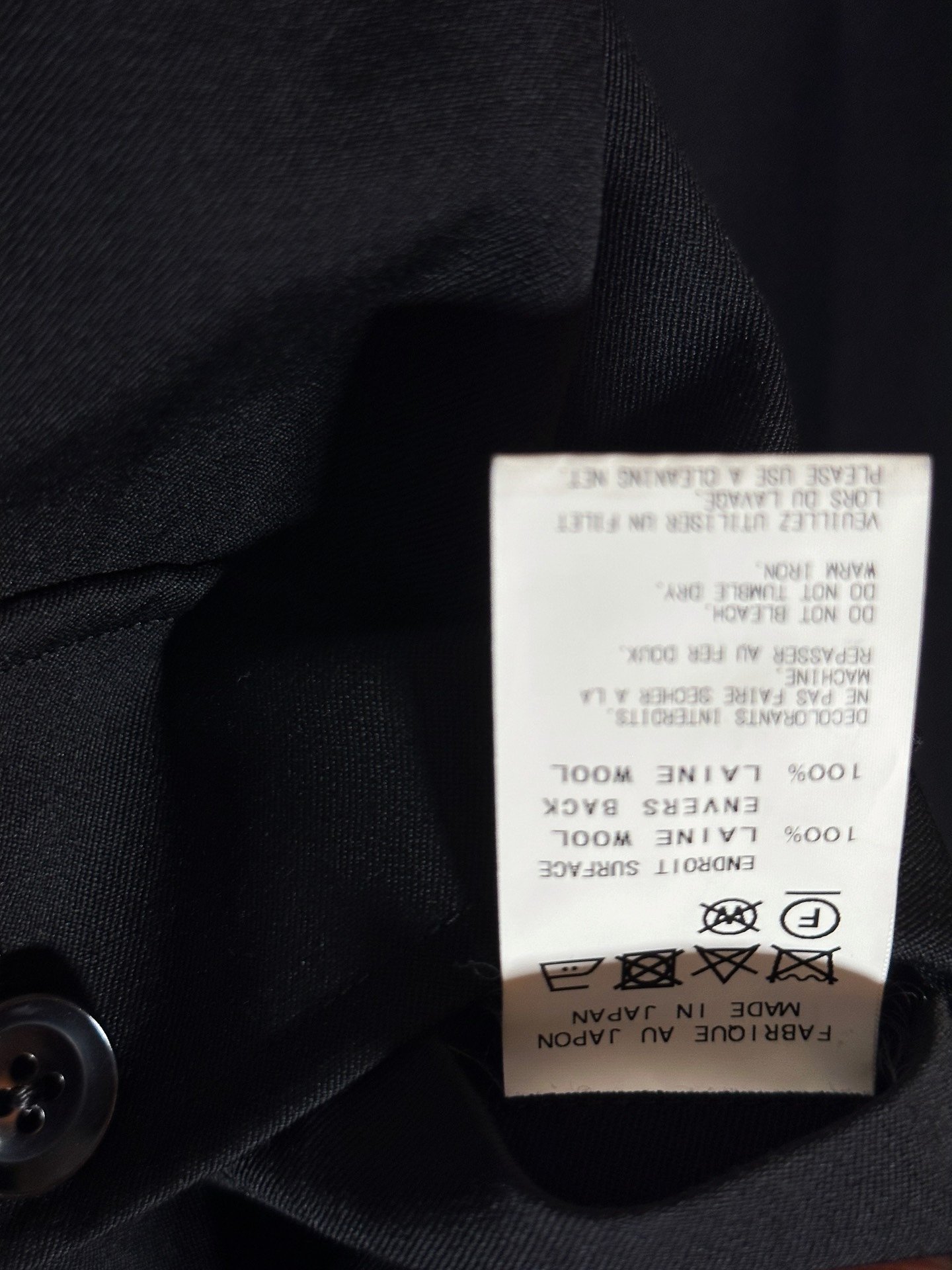 Yohji Yamamoto 17AW Double-Sided Gaba Coat — label