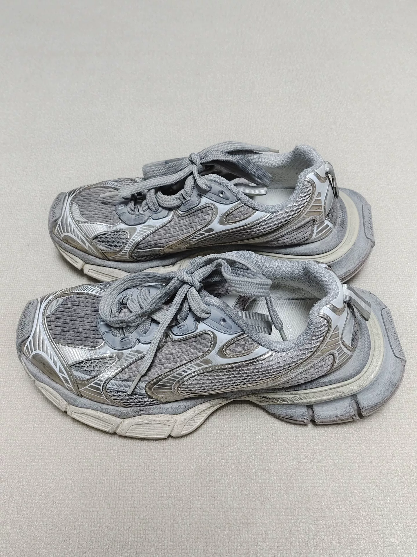 Balenciaga 3XL Low-Top Vintage Sneakers
