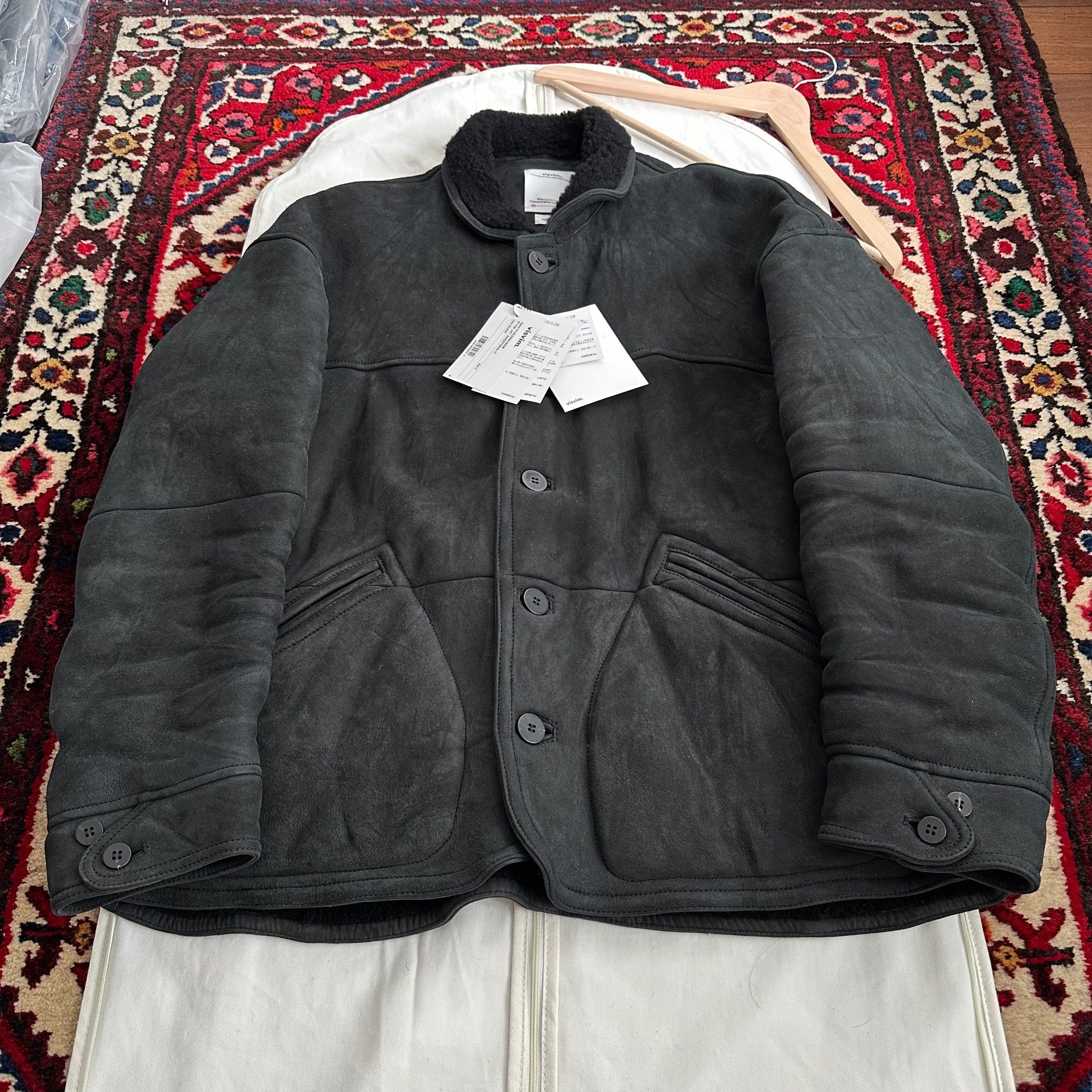visvim 25AW ETON SHEEPSKIN JKT — detail