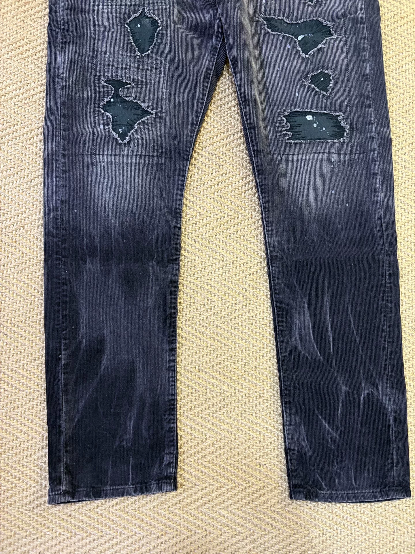Vanquish & Fragment Corduroy Washed Pants — detail