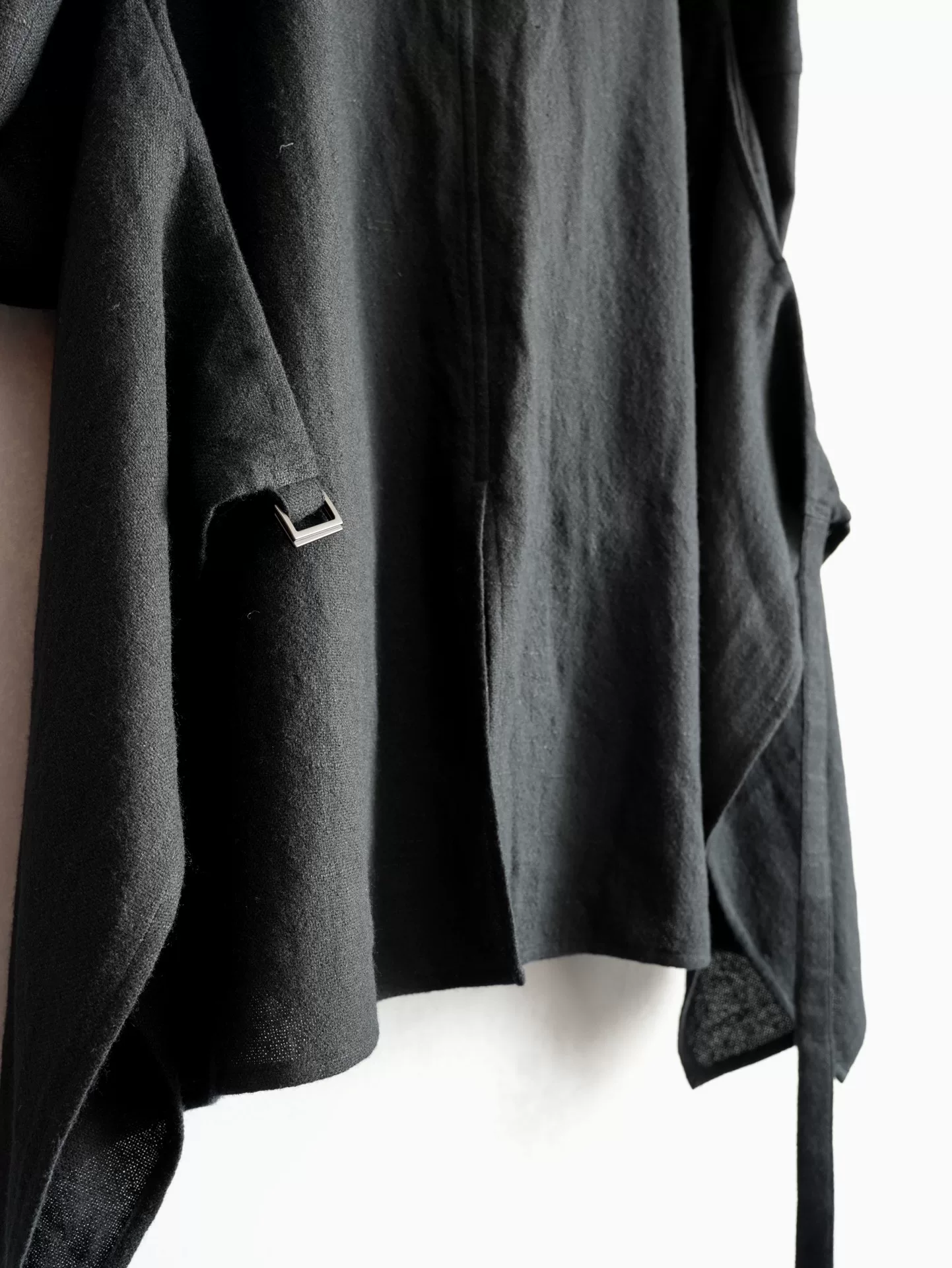 Yohji Yamamoto 14AW Runway Hooded Coat — detail