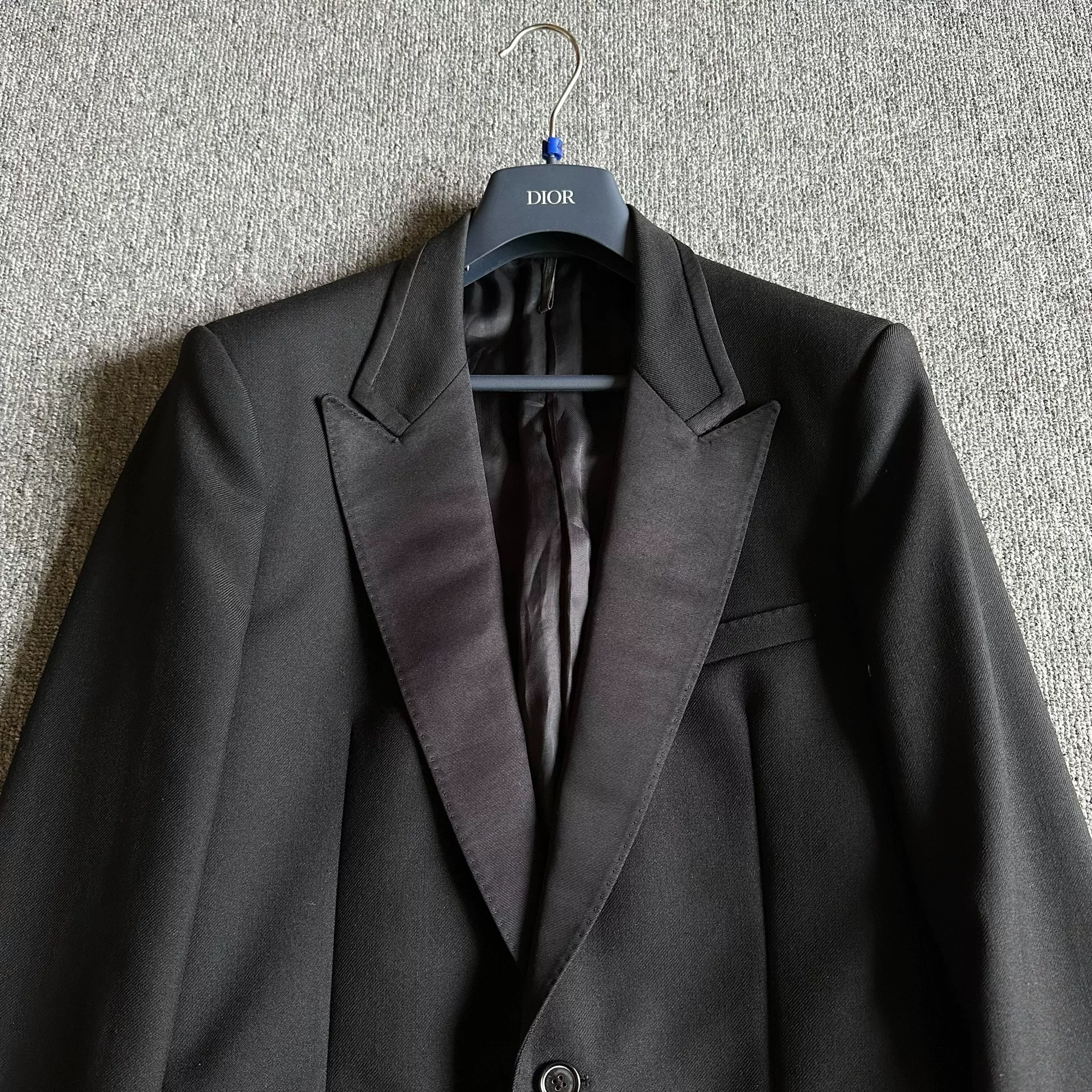 Dior Homme Satin Peak Lapel Suit Jacket — detail