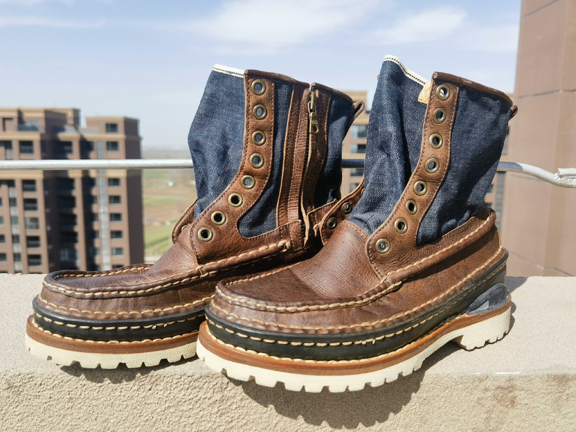 Visvim Grizzly Boots Isetan Limited — front
