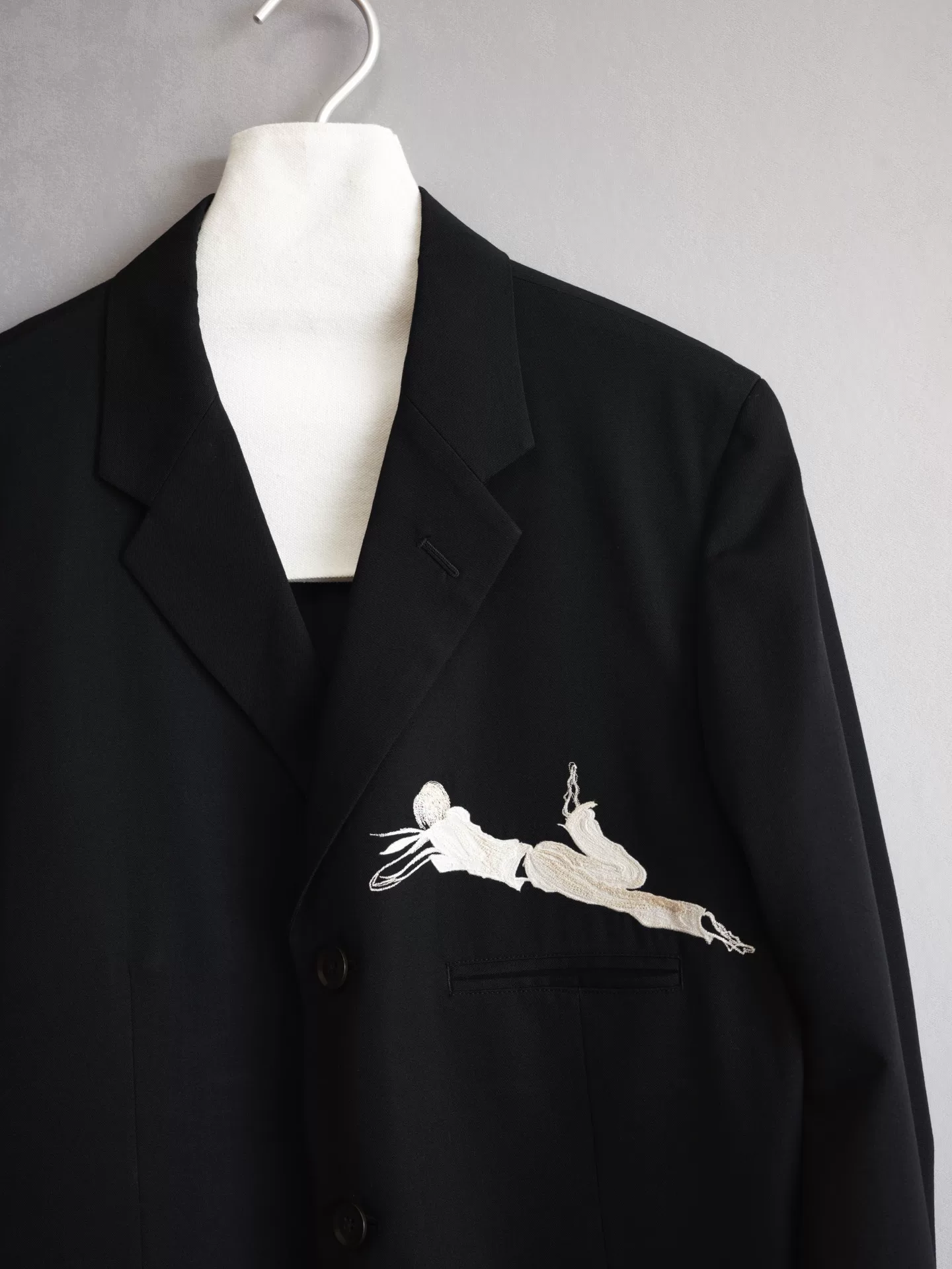 Yohji Yamamoto 02SS Embroidered Jacket — back