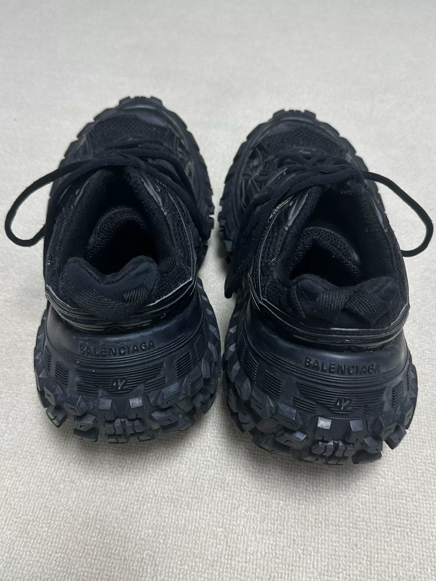 Balenciaga Defender Low-Top Sneakers — detail