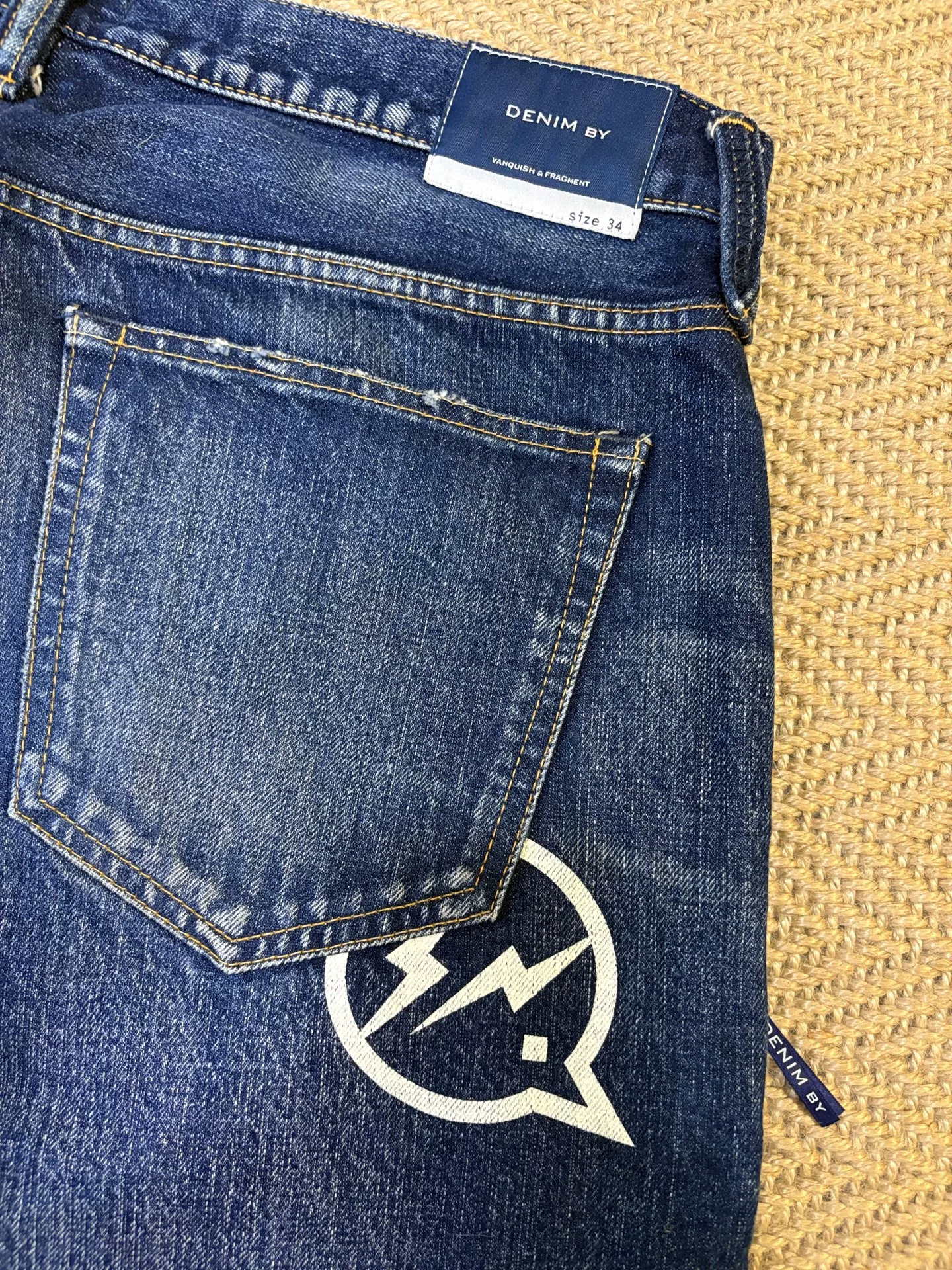 Vanquish & Fragment Washed Knife-Cut Cropped Jeans — detail