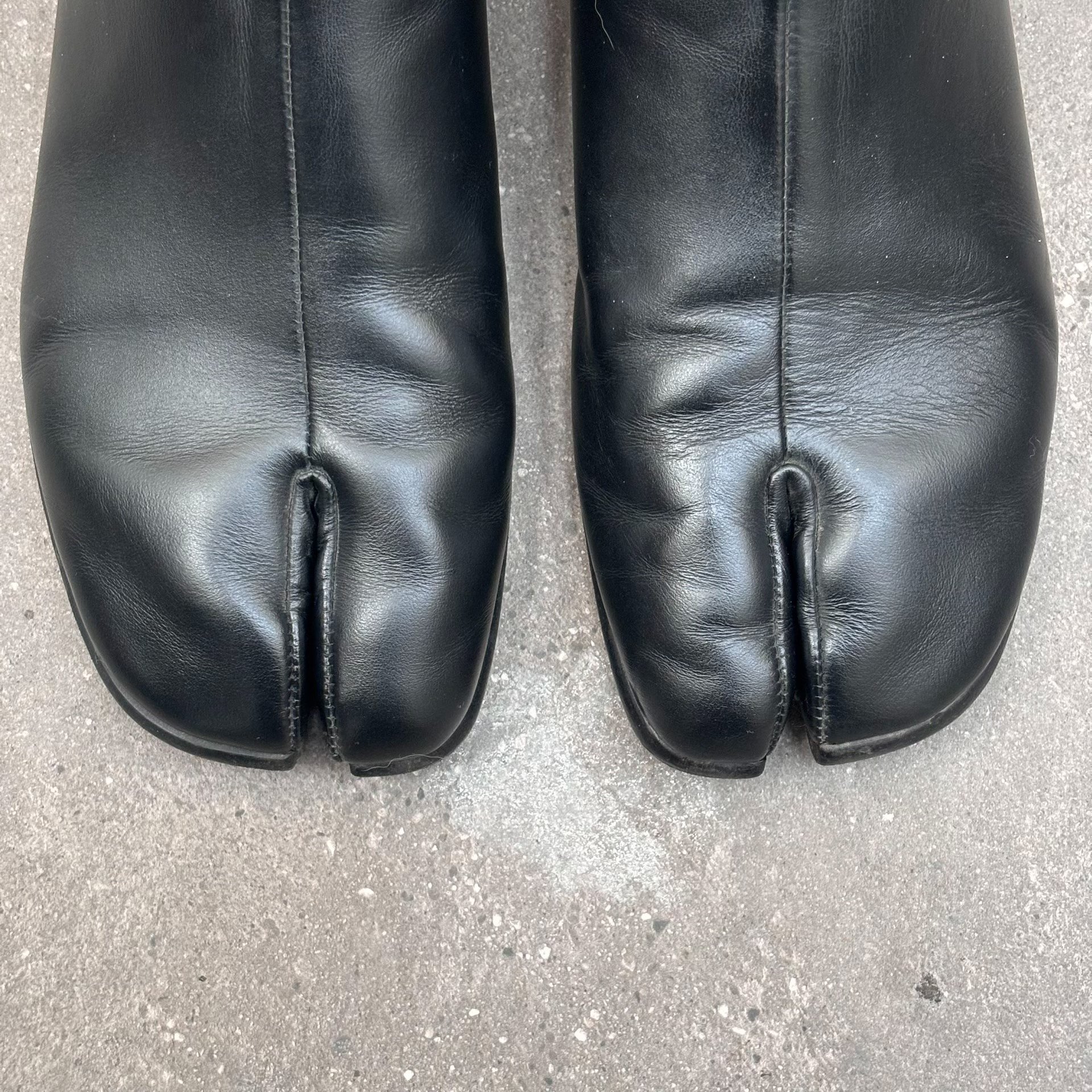 Maison Margiela Tabi Split-Toe Mules — front