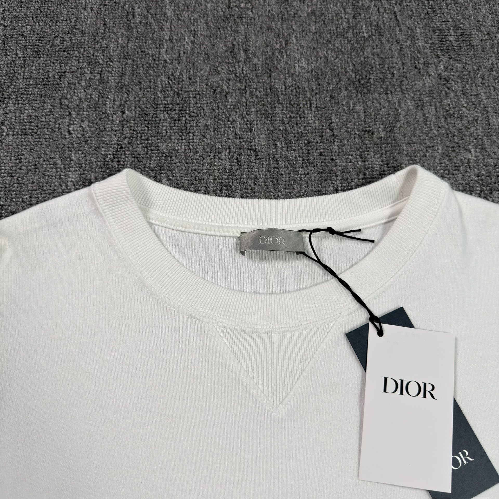 Dior Embossed Logo White Short-Sleeve Shirt — detail