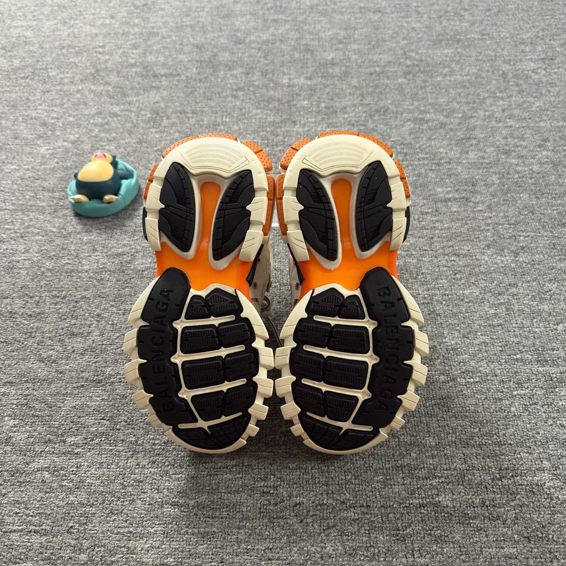 Balenciaga Track1.0 White Orange Dad Shoes — back