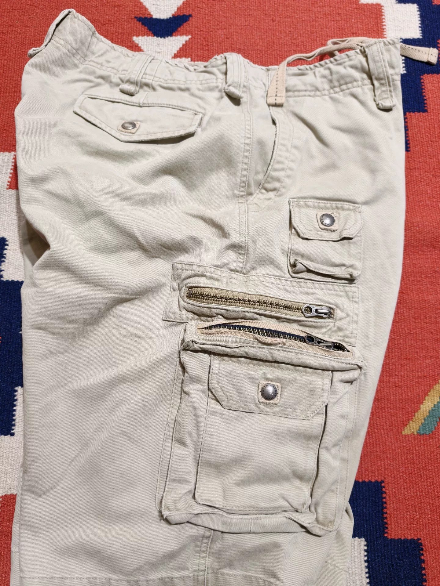 Ralph Lauren Vintage Cargo Shorts — detail