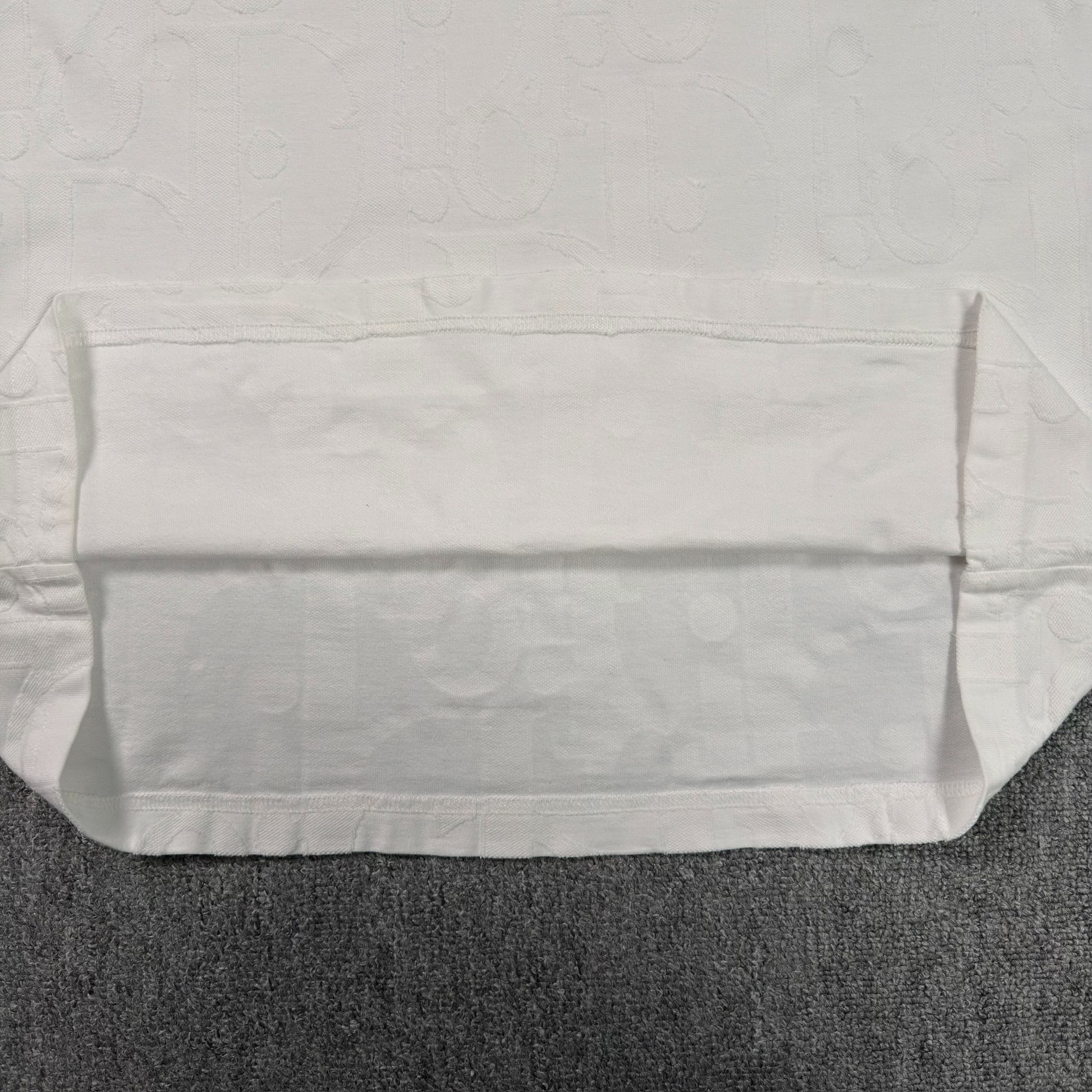 Dior 25 Oblique All-Over Print White Tee — label