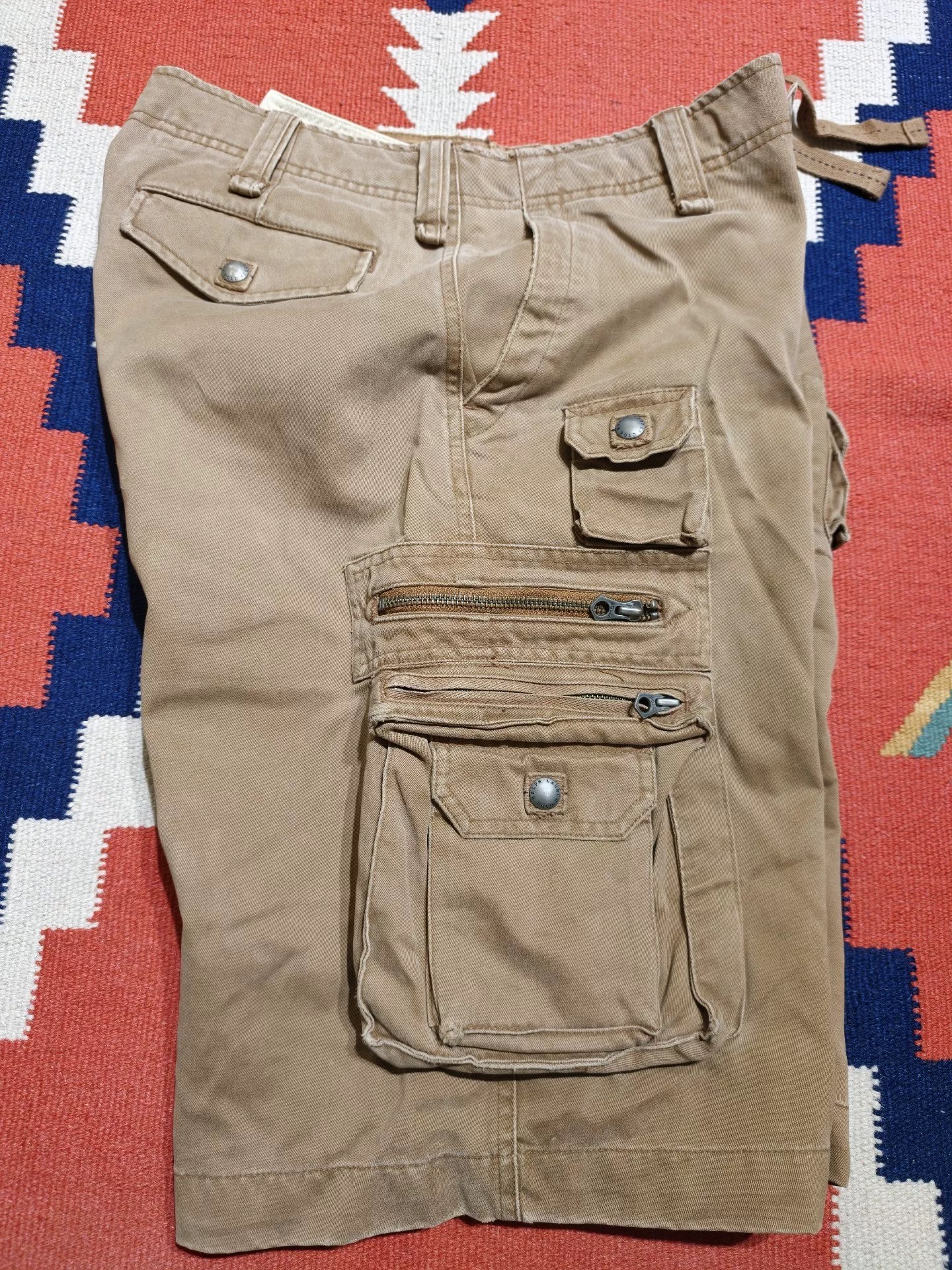 Ralph Lauren Vintage Tan Cargo Shorts — detail